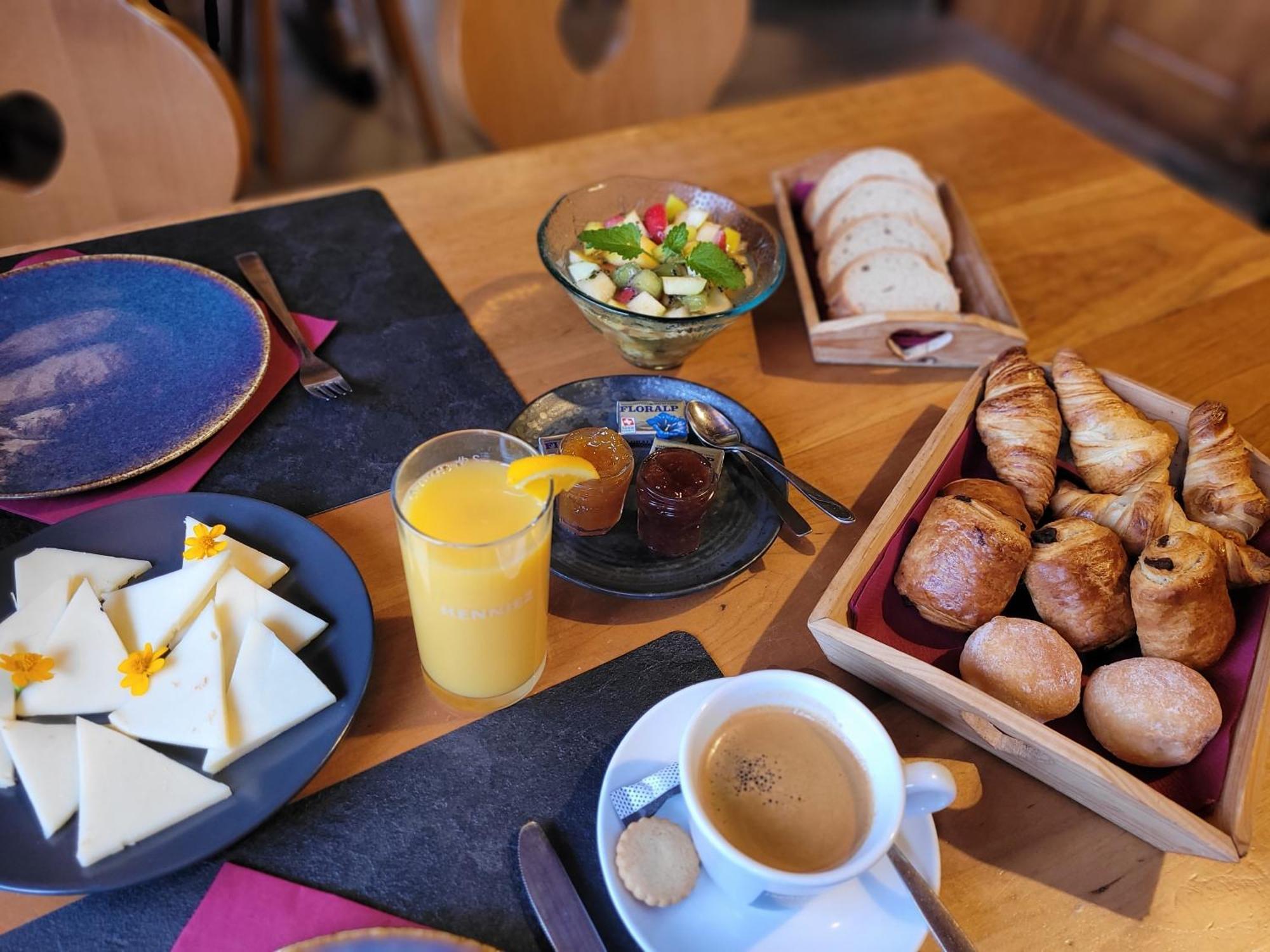 Auberge Le Mont-Gele Iserables 外观 照片