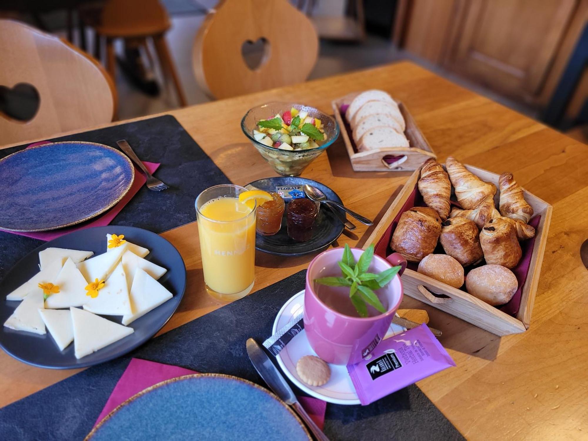 Auberge Le Mont-Gele Iserables 外观 照片